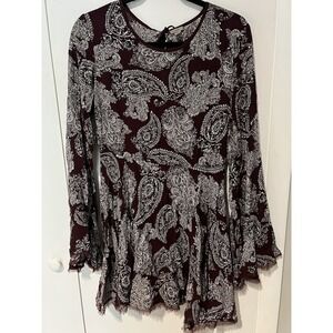 ecote Paisley Print Bell Sleeve Mini Dress Keyhole Cutout Back 4‎ Maroon